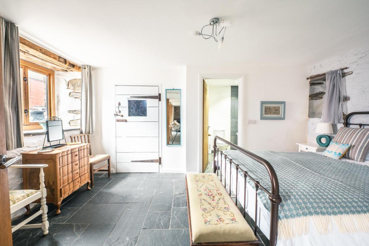 St Davids Hideaway With Roll-Top Bath & Log Burner מראה חיצוני תמונה