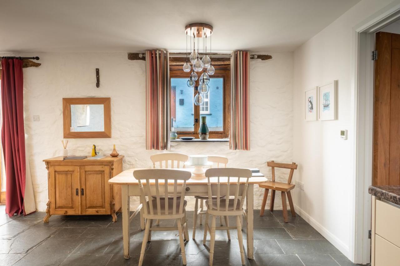 St Davids Hideaway With Roll-Top Bath & Log Burner מראה חיצוני תמונה